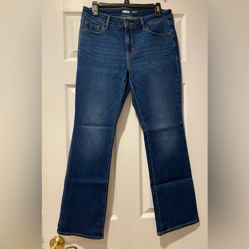 Old Navy Women's Boot Cut Leg Jeans in Deep Blue